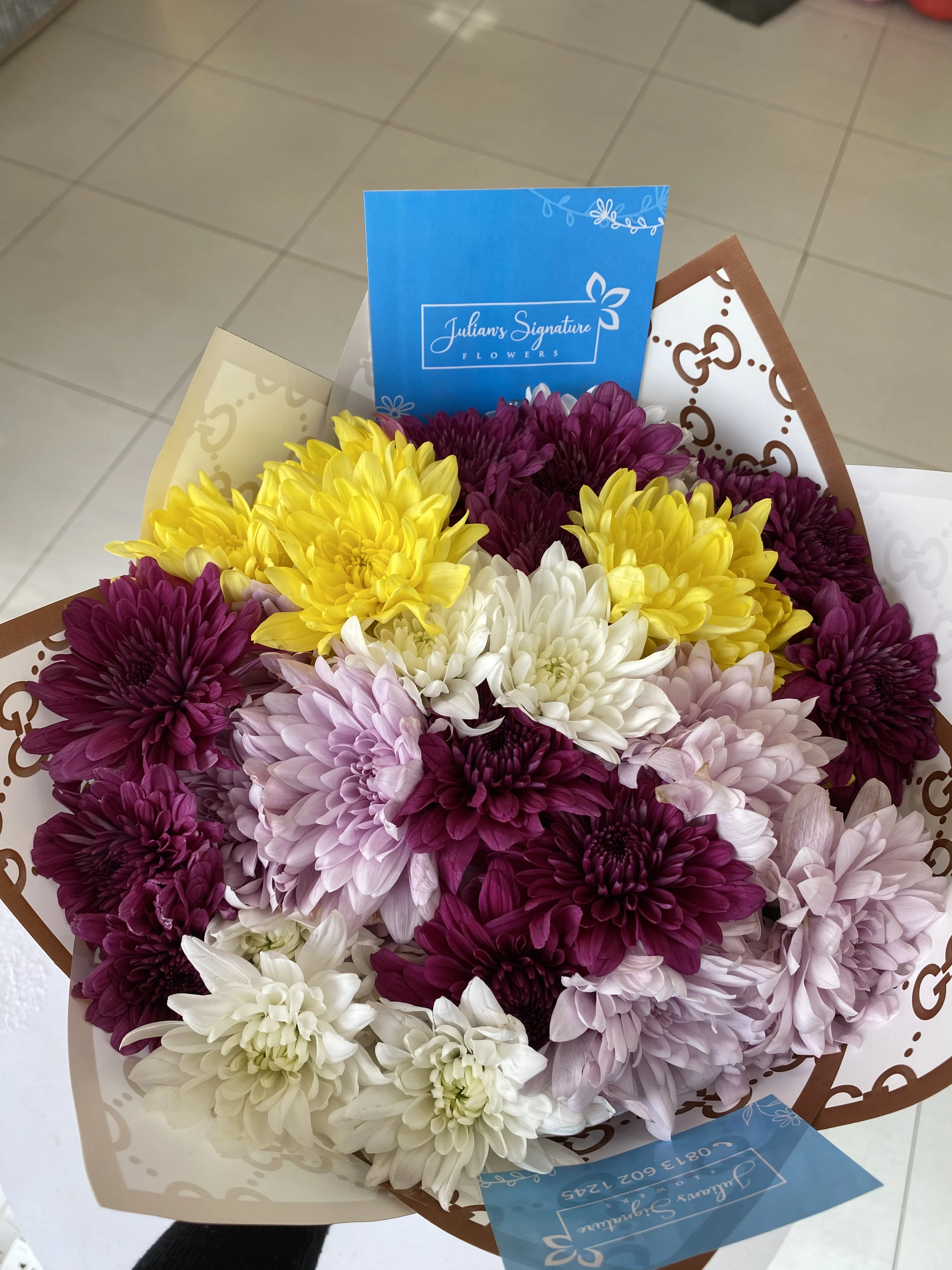 The Signature 15 Roses Bouquet